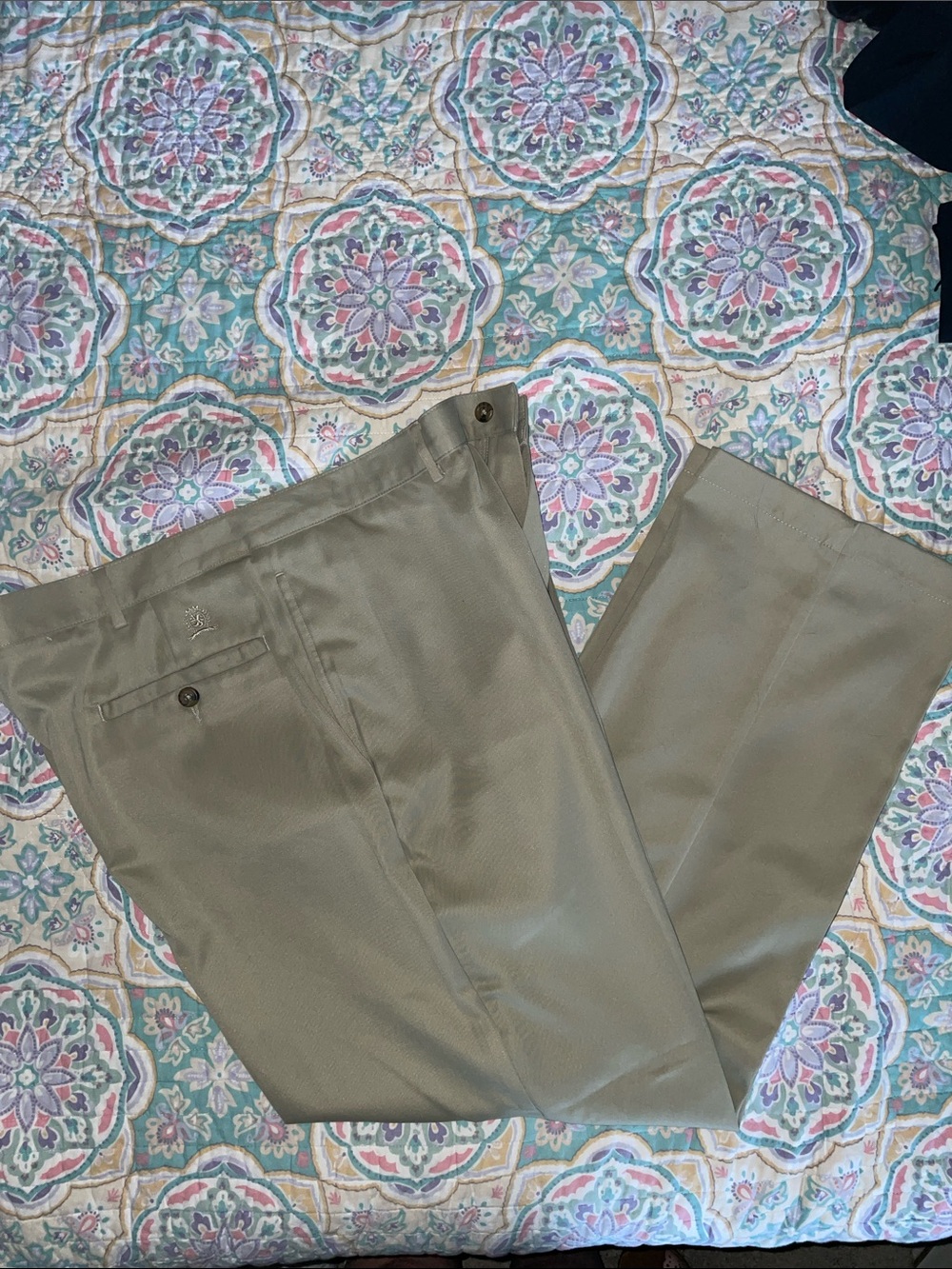 Tommy Hilfiger Men's Tan dress pants. 38x 29
